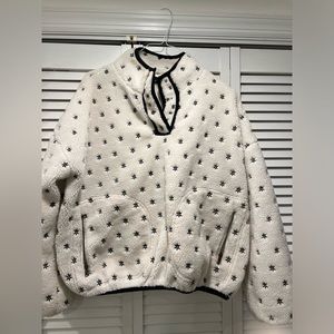 Women’s fleece looks like The Great.